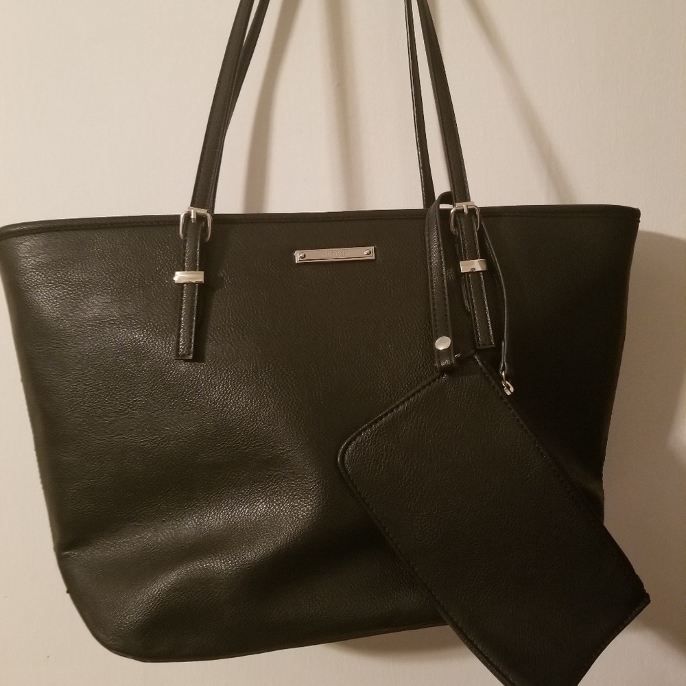 Nine West Black Shoulder Bag with Pouch